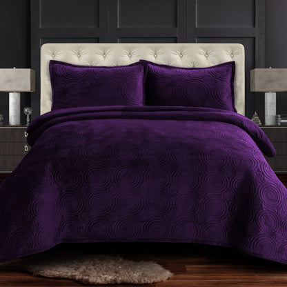 Capri Medallion Velvet Oversized Solid Quilt Set