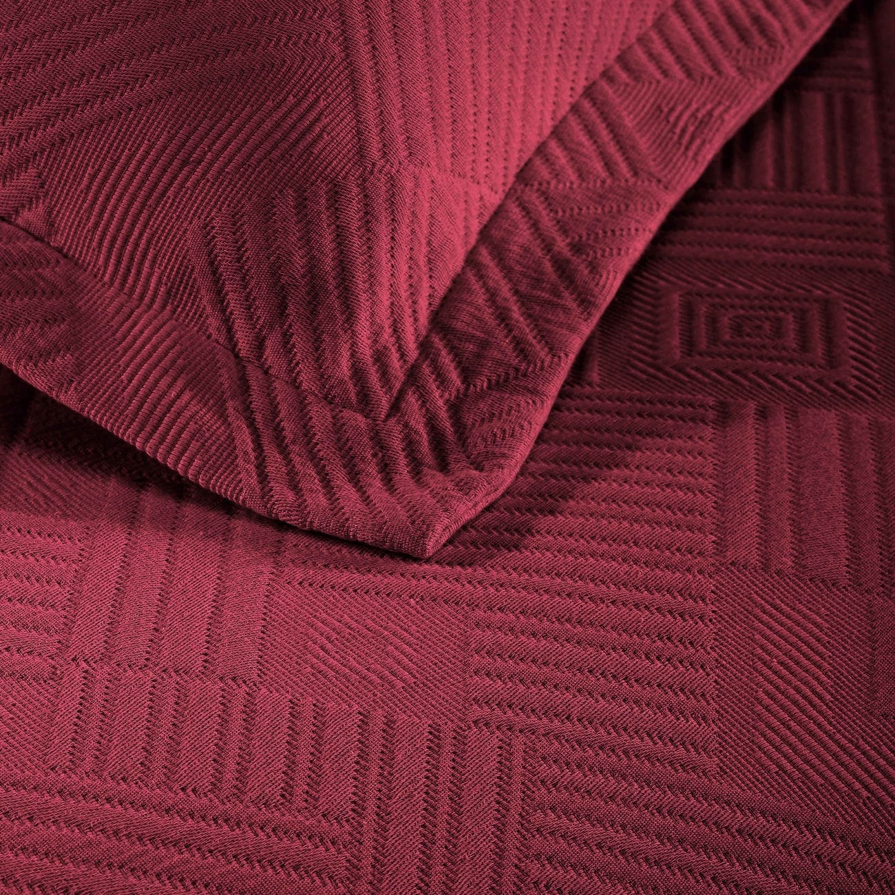 Superior Geometric Fret Cotton Decorative Bedspread Set