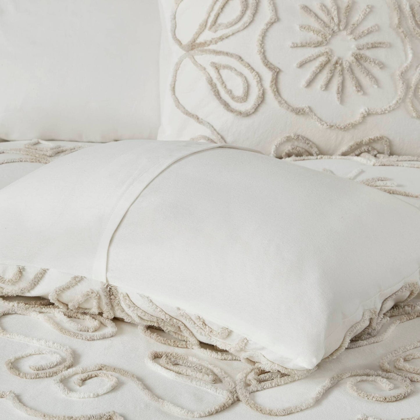 Madison Park Juliana Ivory/ Taupe Tufted Cotton Chenille Coverlet Set
