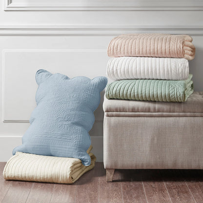 Madison Park Marino 3 Piece Reversible Scalloped Edge Quilt Set