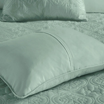 510 Design Hayley Oversized Solid Texture 3 Piece Reversible Bedspread Set