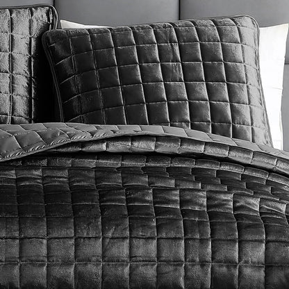 Riverbrook Home Lyndon 3-Piece Quilt Set