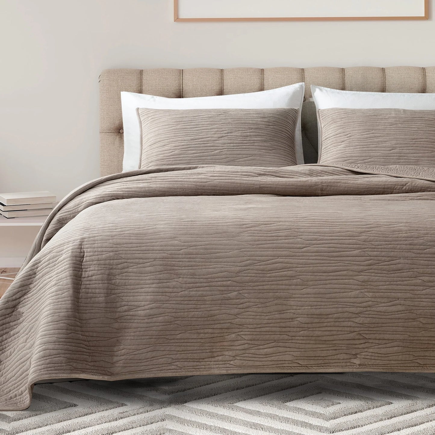 Wonderful Velvet 3 Piece Quilt Set