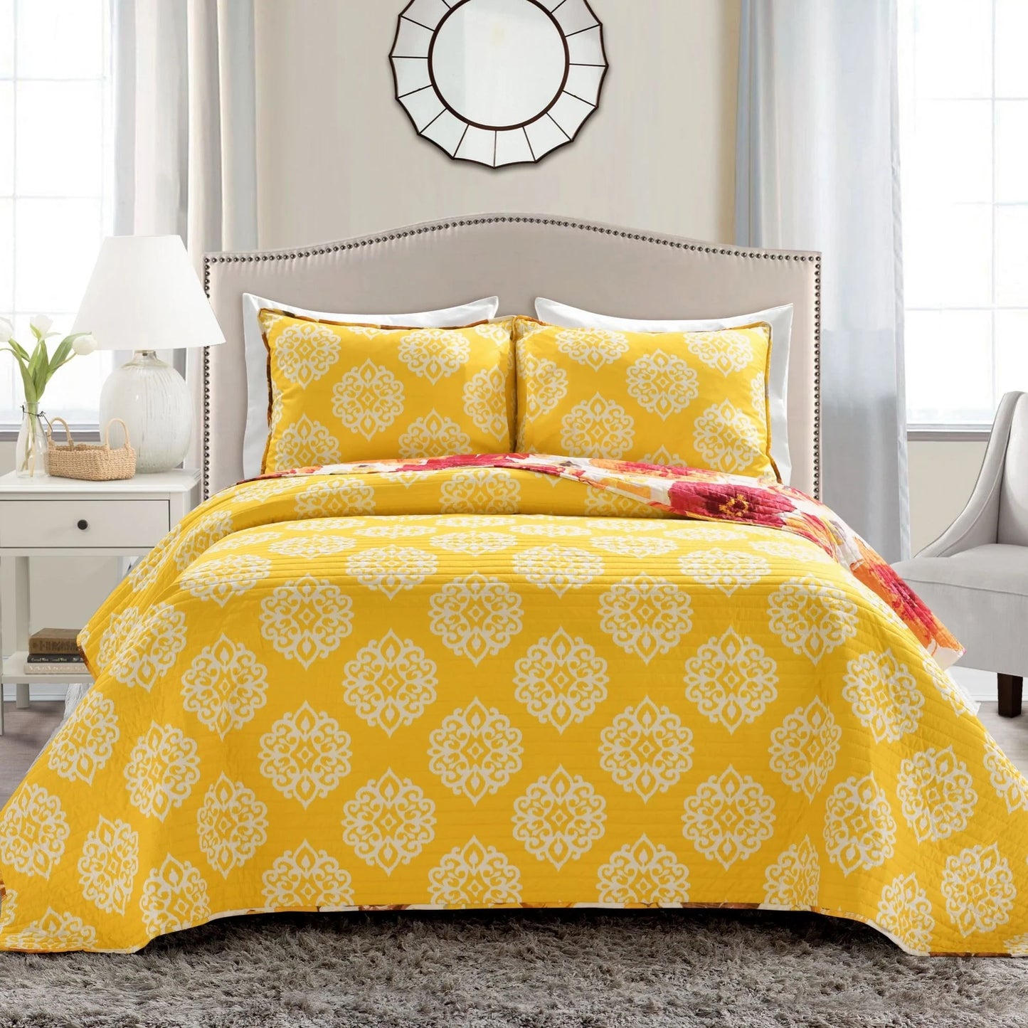 Levine Reversible Floral/ Damask 3-piece Quilt Set