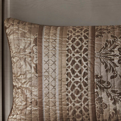 Madison Park Venetian 6 Piece Jacquard Quilt Set with Throw Pillows