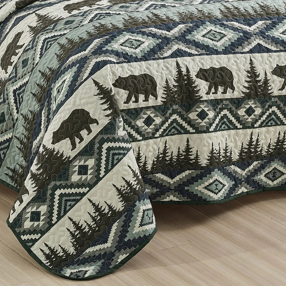 Bear Claw 3 Piece Bedspread