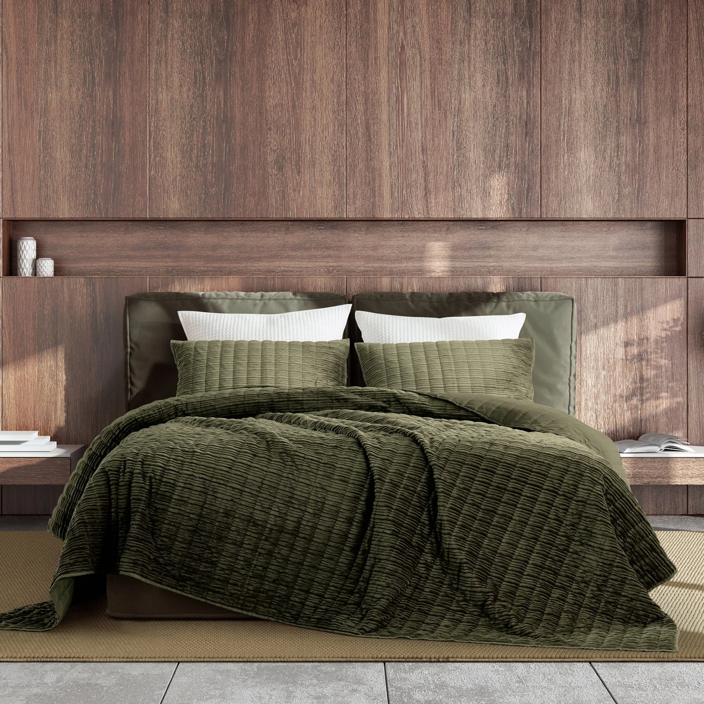 Wonderful Velvet 3 Piece Quilt Set