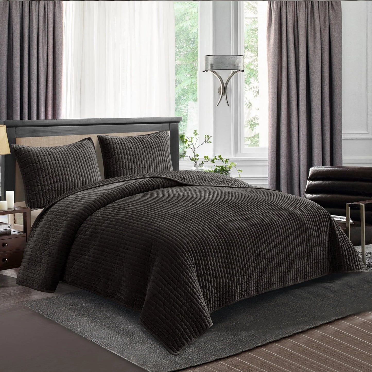 Wonderful Velvet 3 Piece Quilt Set