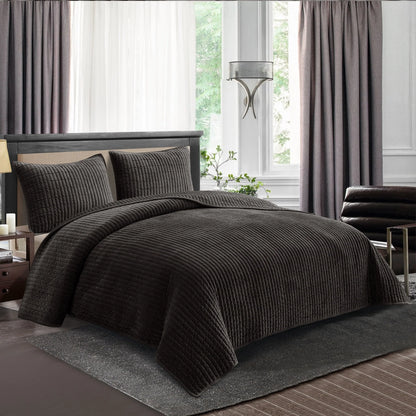 Wonderful Velvet 3 Piece Quilt Set
