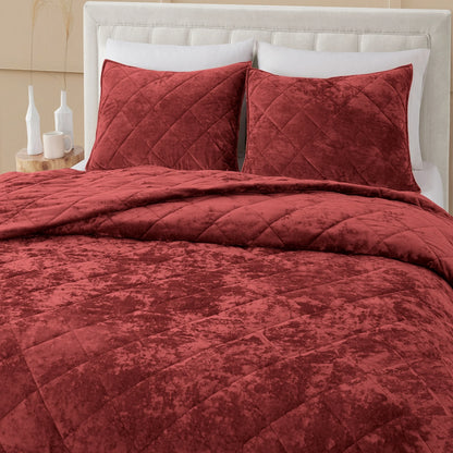 Wonderful Diamond Velvet 3 Piece Quilt Set