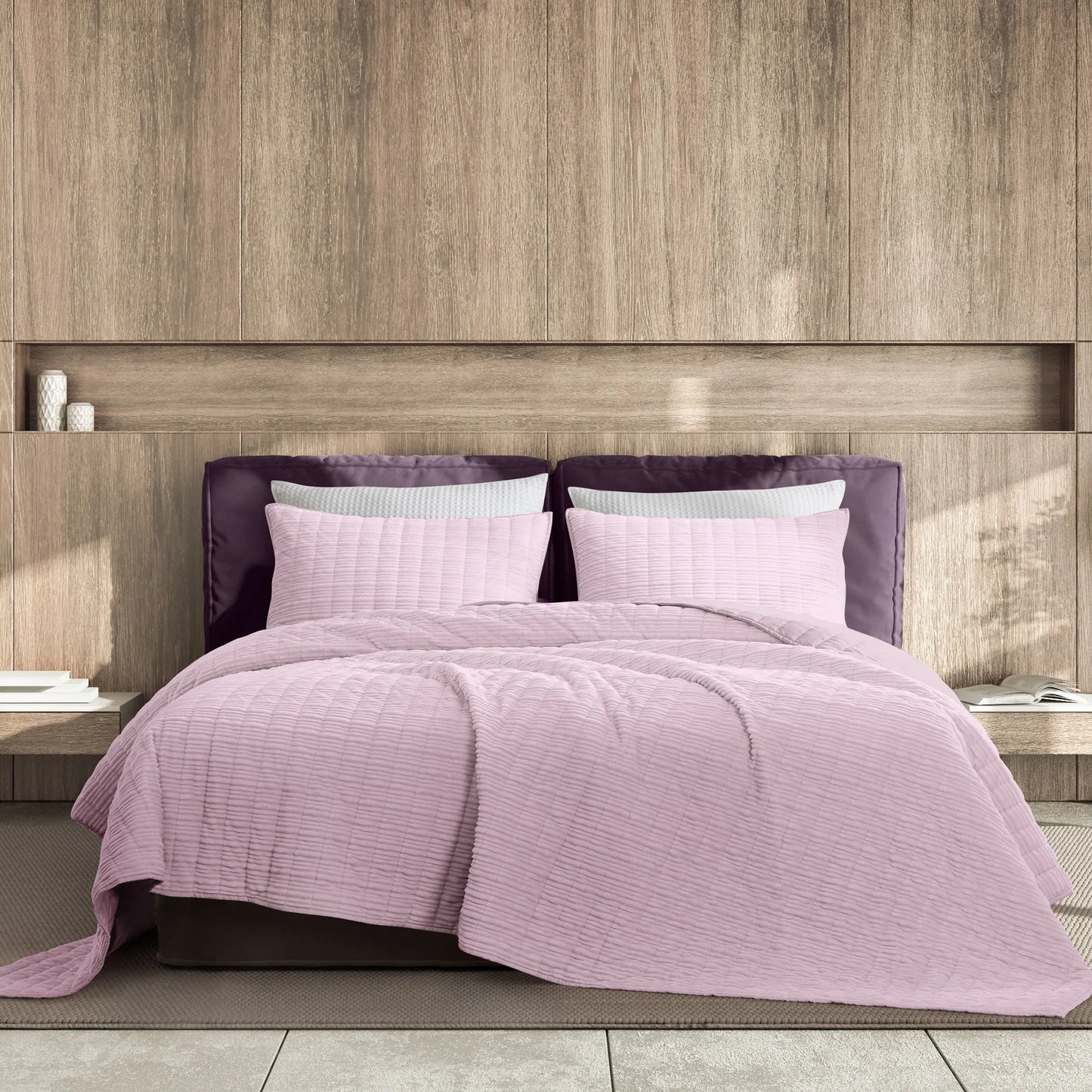 Wonderful Velvet 3 Piece Quilt Set