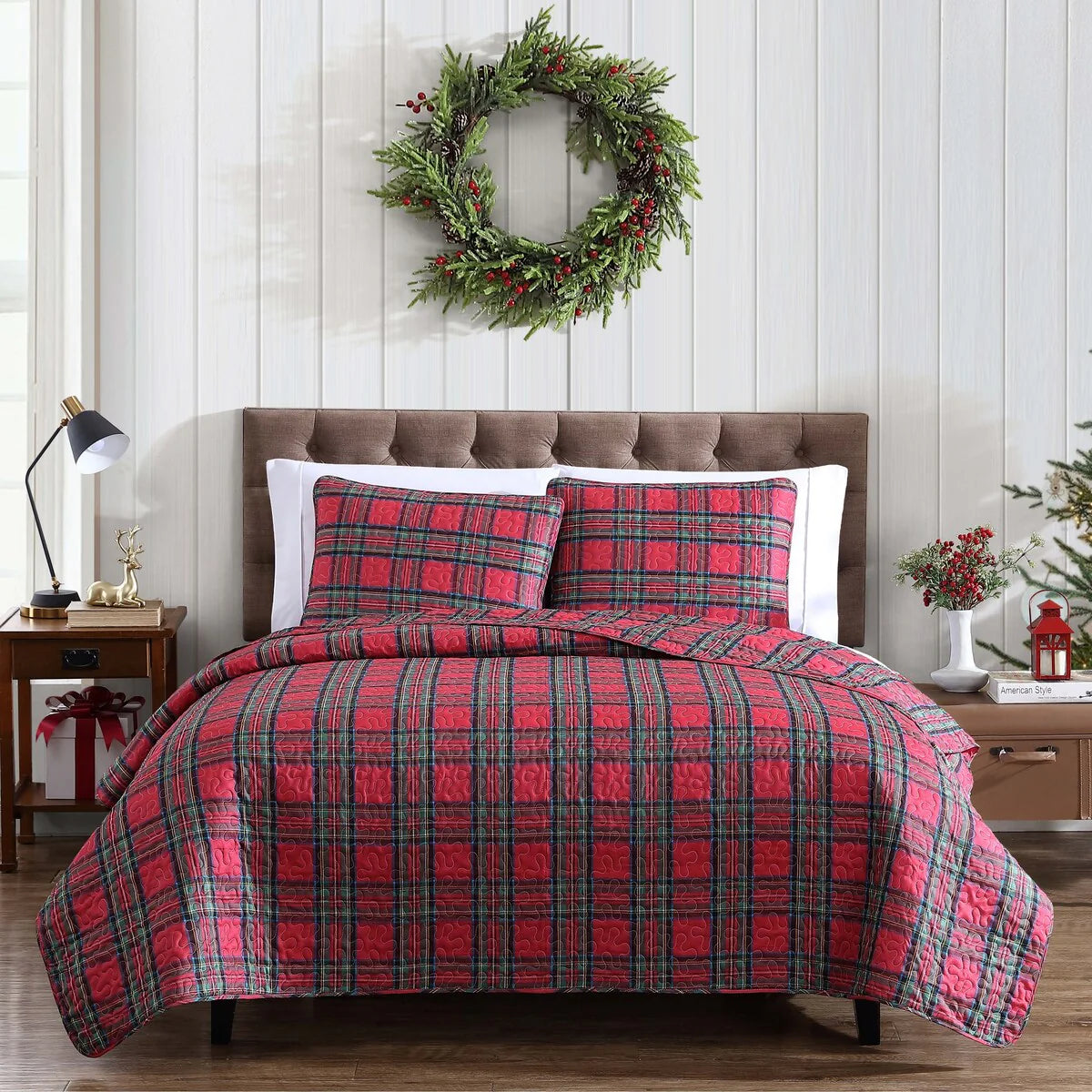 Holiday Quilt Set