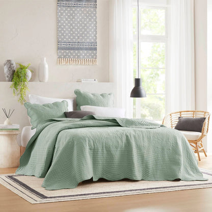 Madison Park Marino 3 Piece Reversible Scalloped Edge Quilt Set