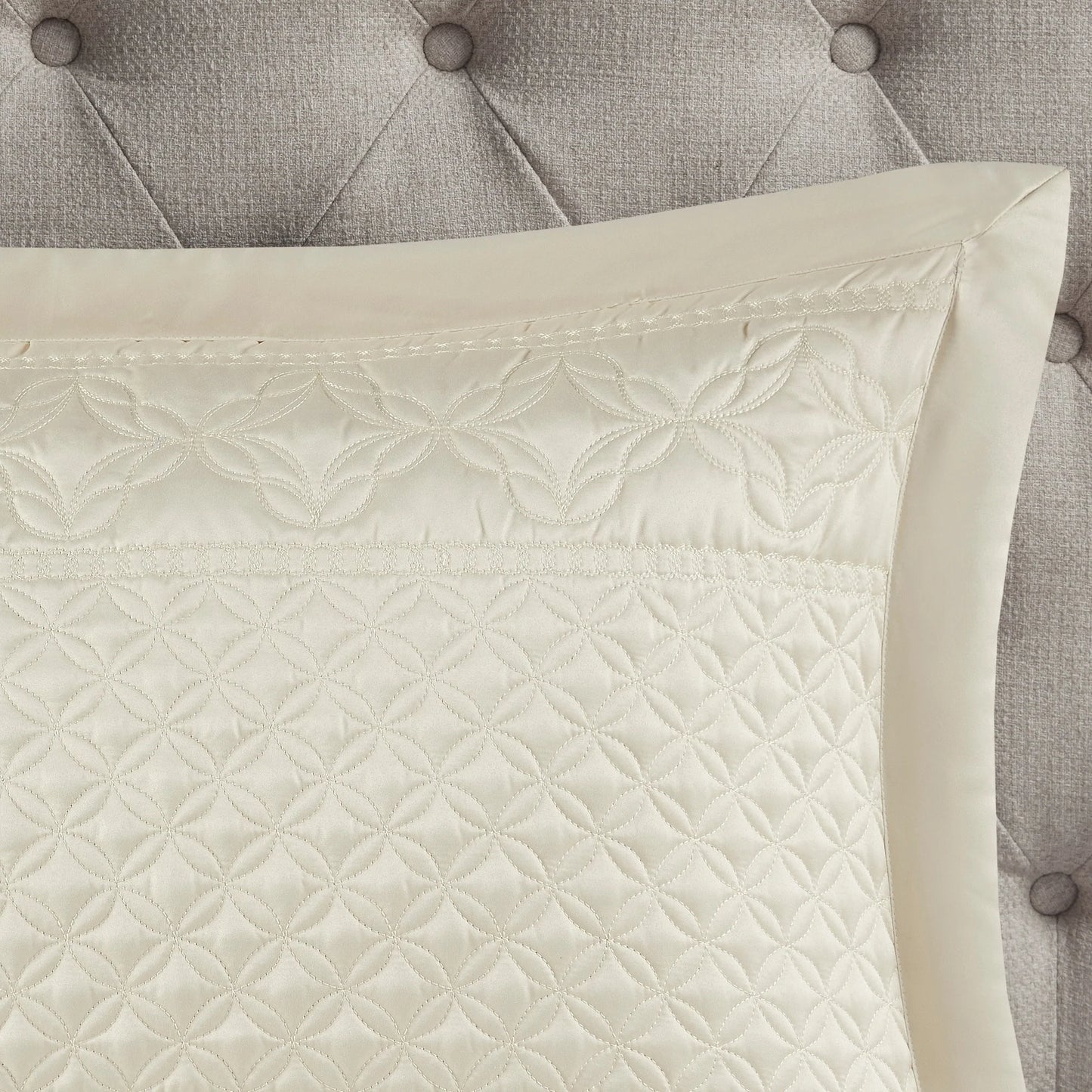 Croscill Versailles 3 Piece Quilt Set