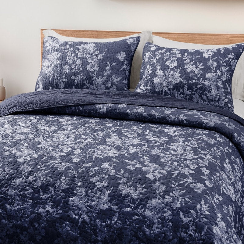 Wonderful Sophia Lightweight Floral Quilt Set