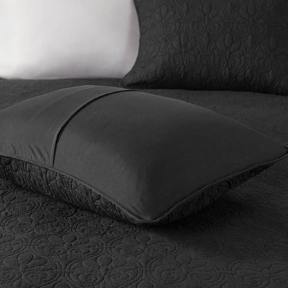 Madison Park Mansfield Reversible Quilt Set