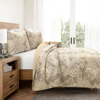 The Curated Nomad Chorro 3-piece Quilt Set