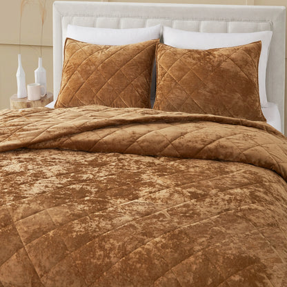 Wonderful Diamond Velvet 3 Piece Quilt Set