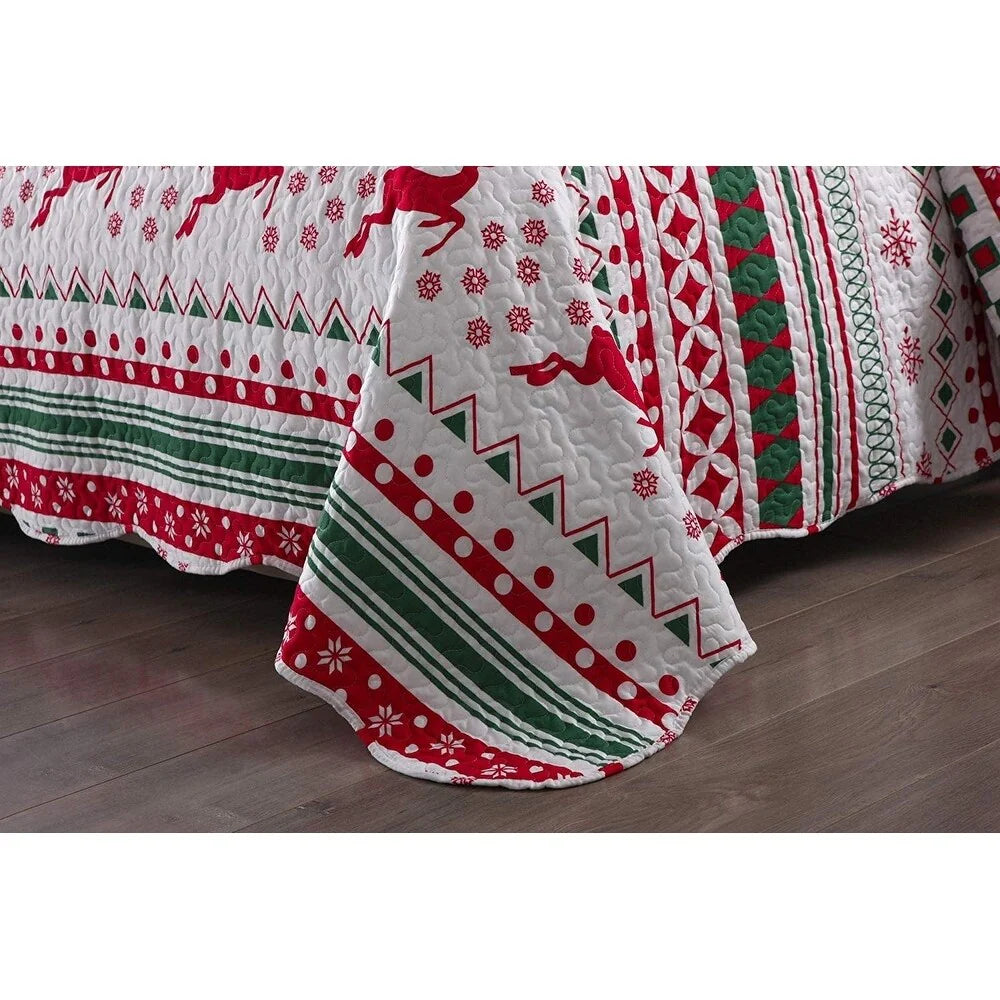 Porch & Den Dutch Christmas Pattern Quilt Set