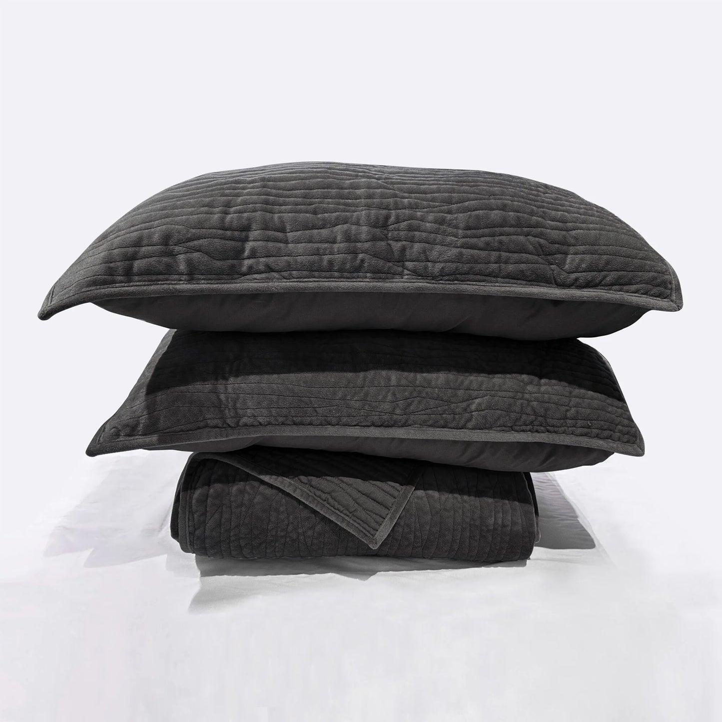 Wonderful Velvet 3 Piece Quilt Set
