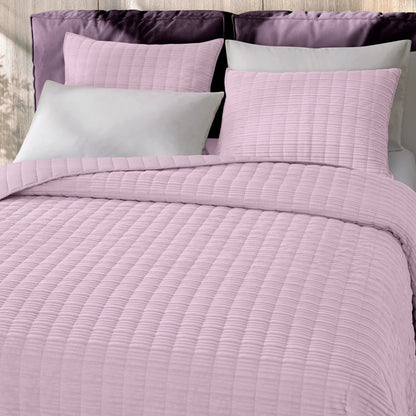 Wonderful Velvet 3 Piece Quilt Set