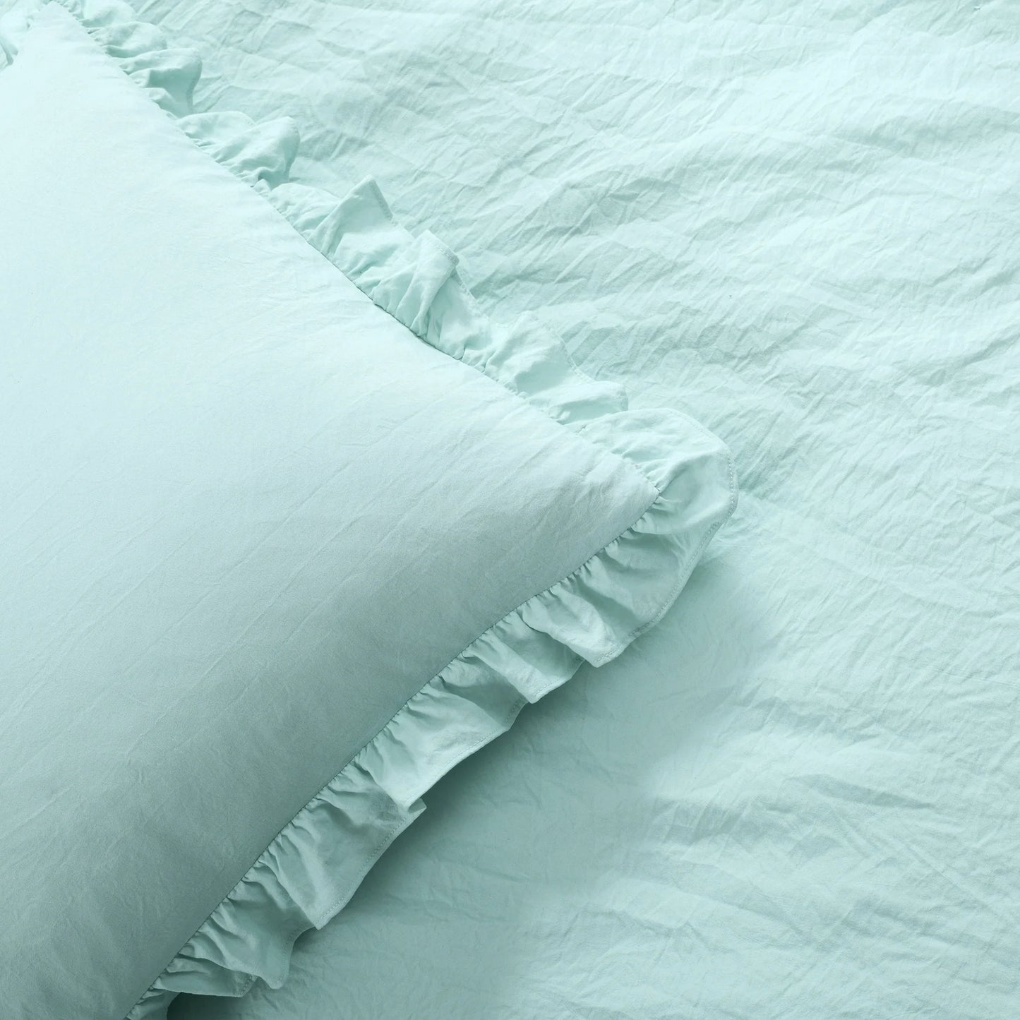 The Gray Barn Molly Mae Ruffle Skirt Bedspread Set