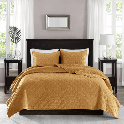 Madison Park Emery 3 Piece Velvet Quilt Set