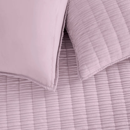 Wonderful Velvet 3 Piece Quilt Set