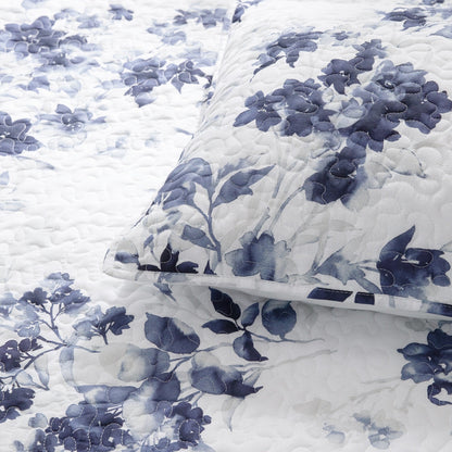 Wonderful Sophia Lightweight Floral Quilt Set