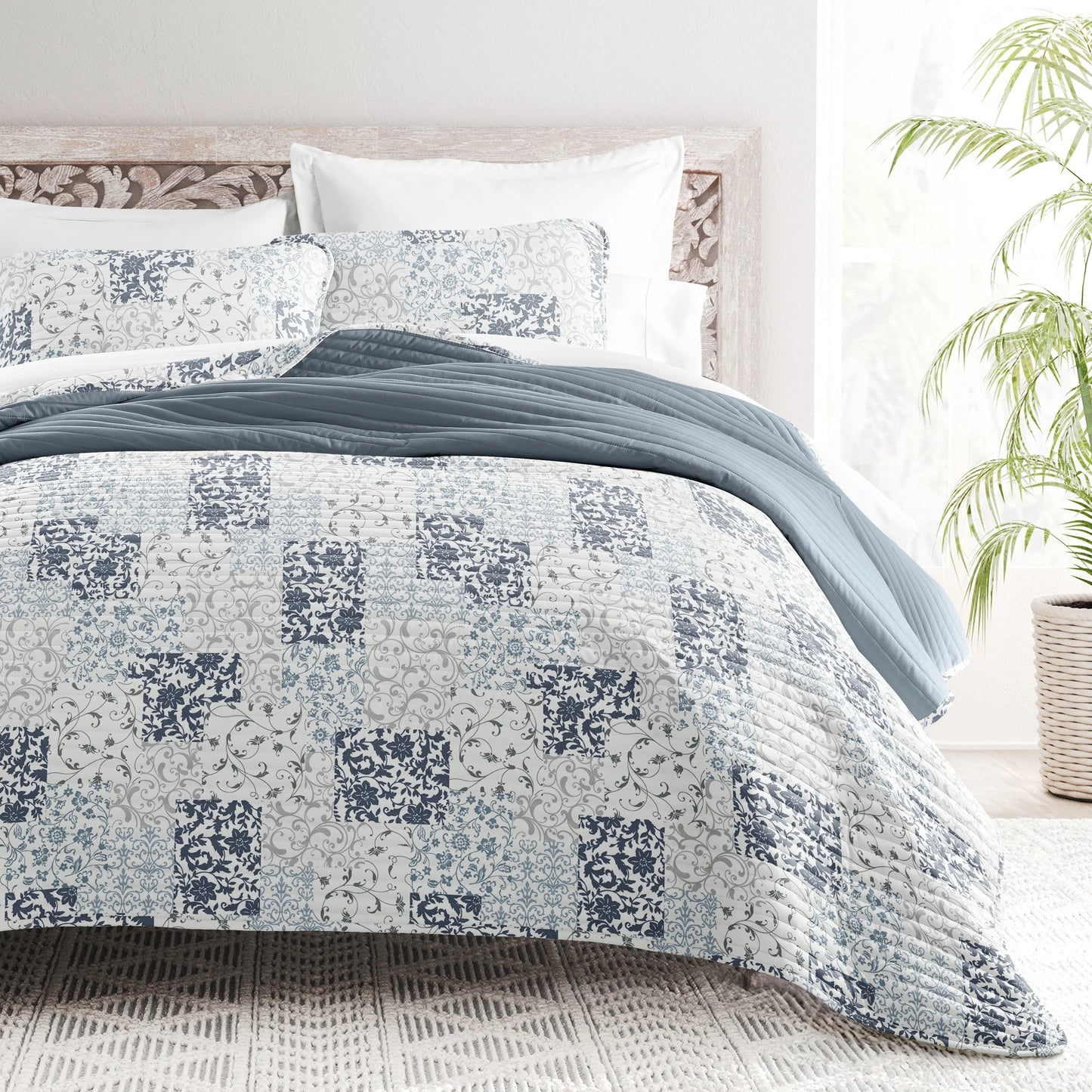 Becky Cameron All Season 3 Piece Scrolled Patchwork Reversible Quilt Set with Shams