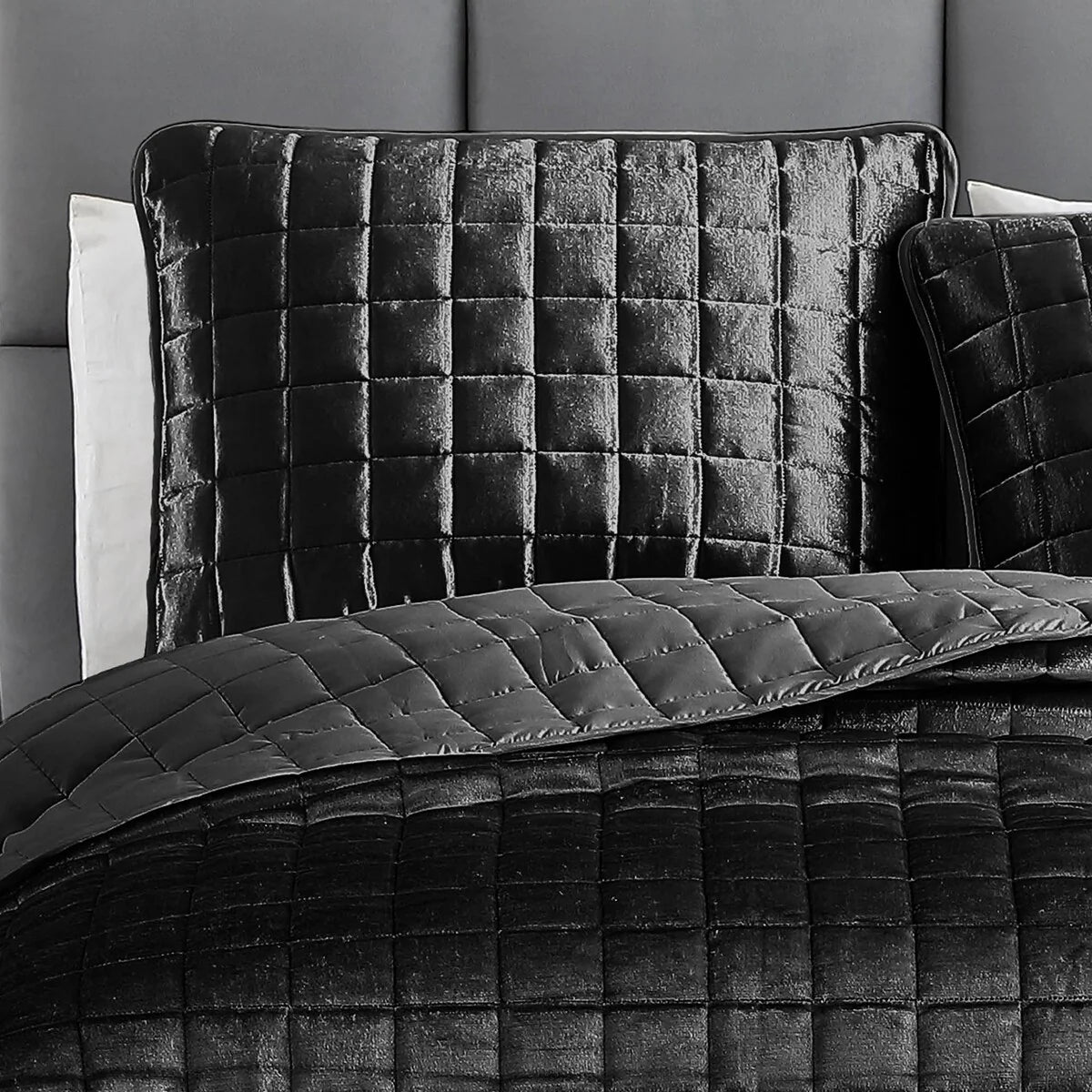 Riverbrook Home Lyndon 3-Piece Quilt Set