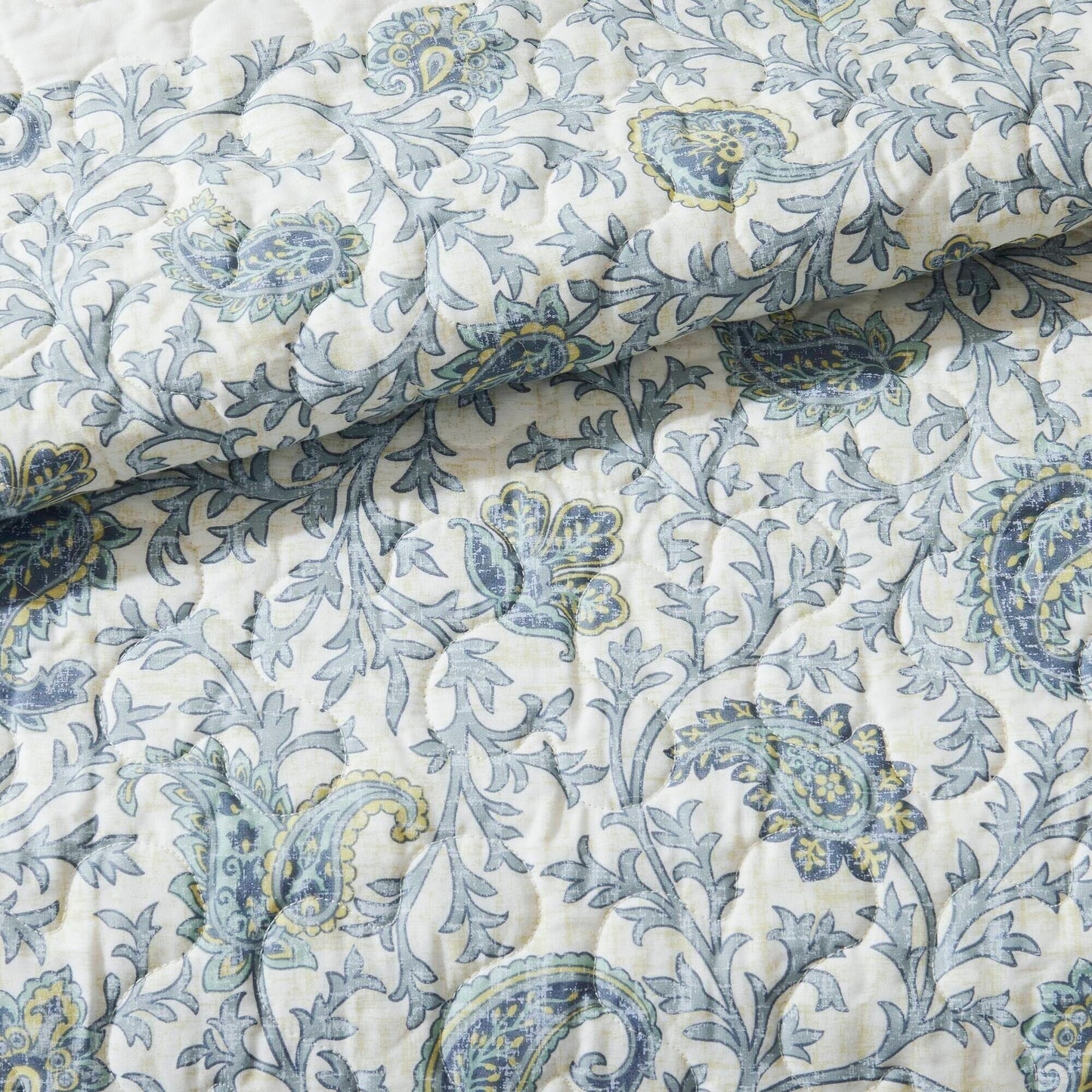 Madison Park Vanessa 6 Piece Cotton Percale Quilt Set with Throw Pillows
