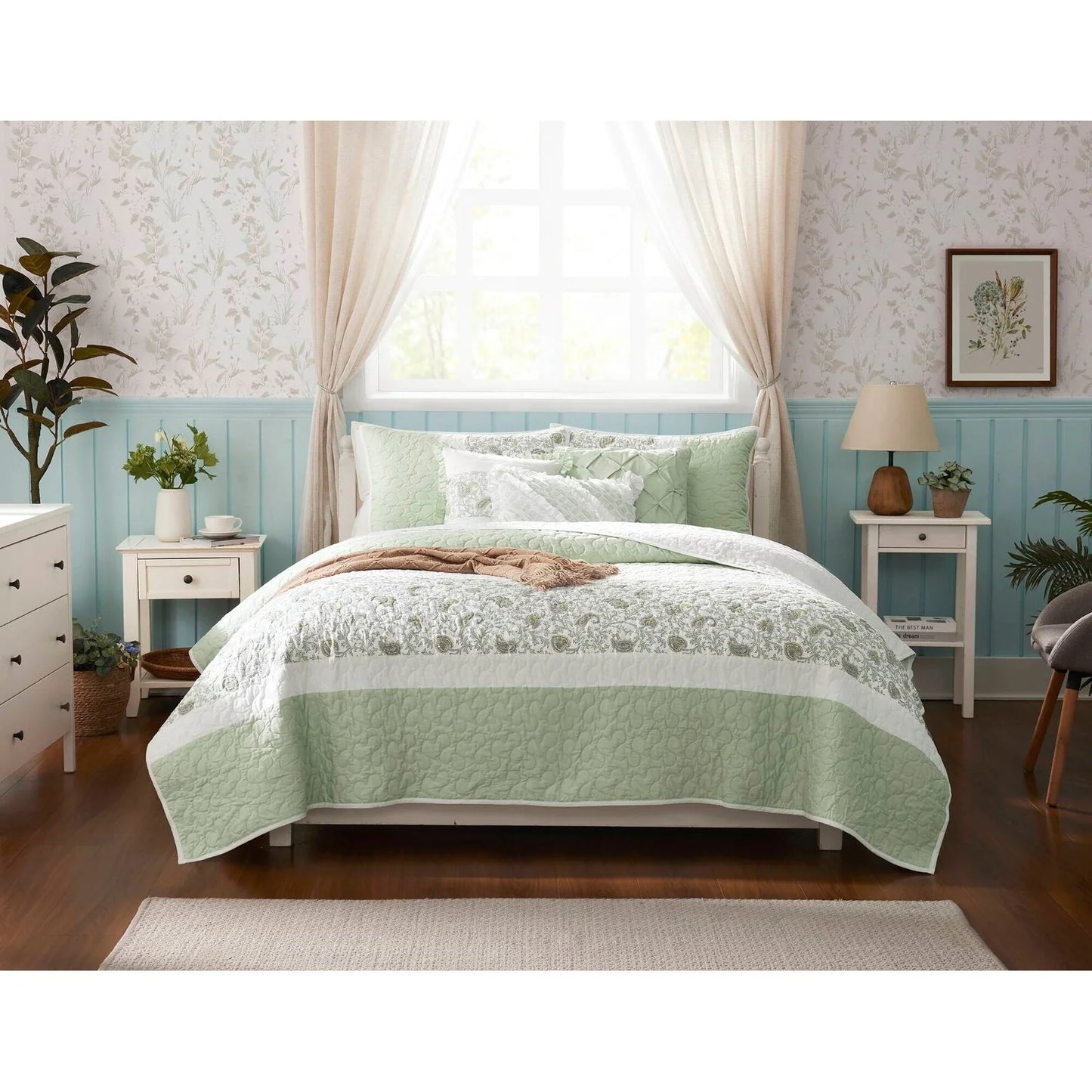 Madison Park Vanessa 6 Piece Cotton Percale Quilt Set with Throw Pillows