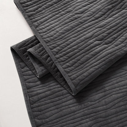 Wonderful Velvet 3 Piece Quilt Set