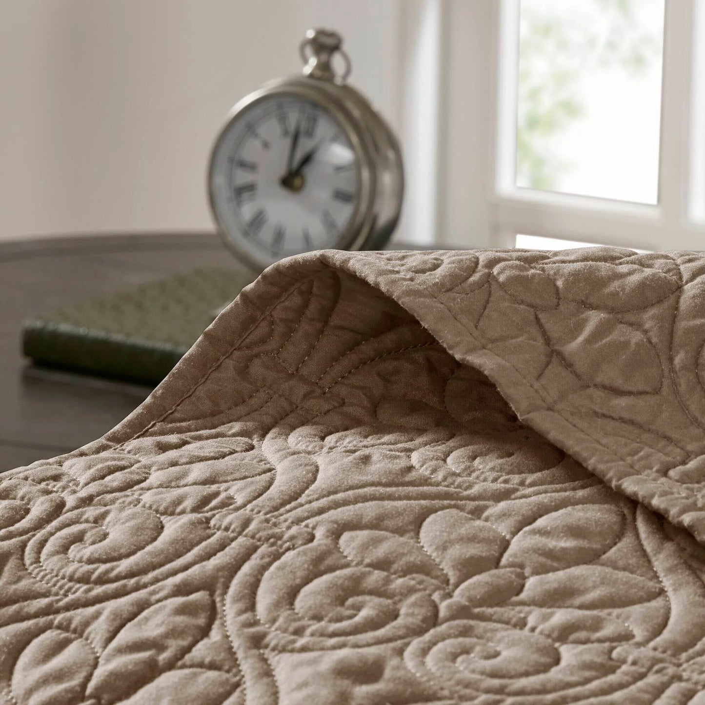 Madison Park Mansfield Reversible Quilt Set