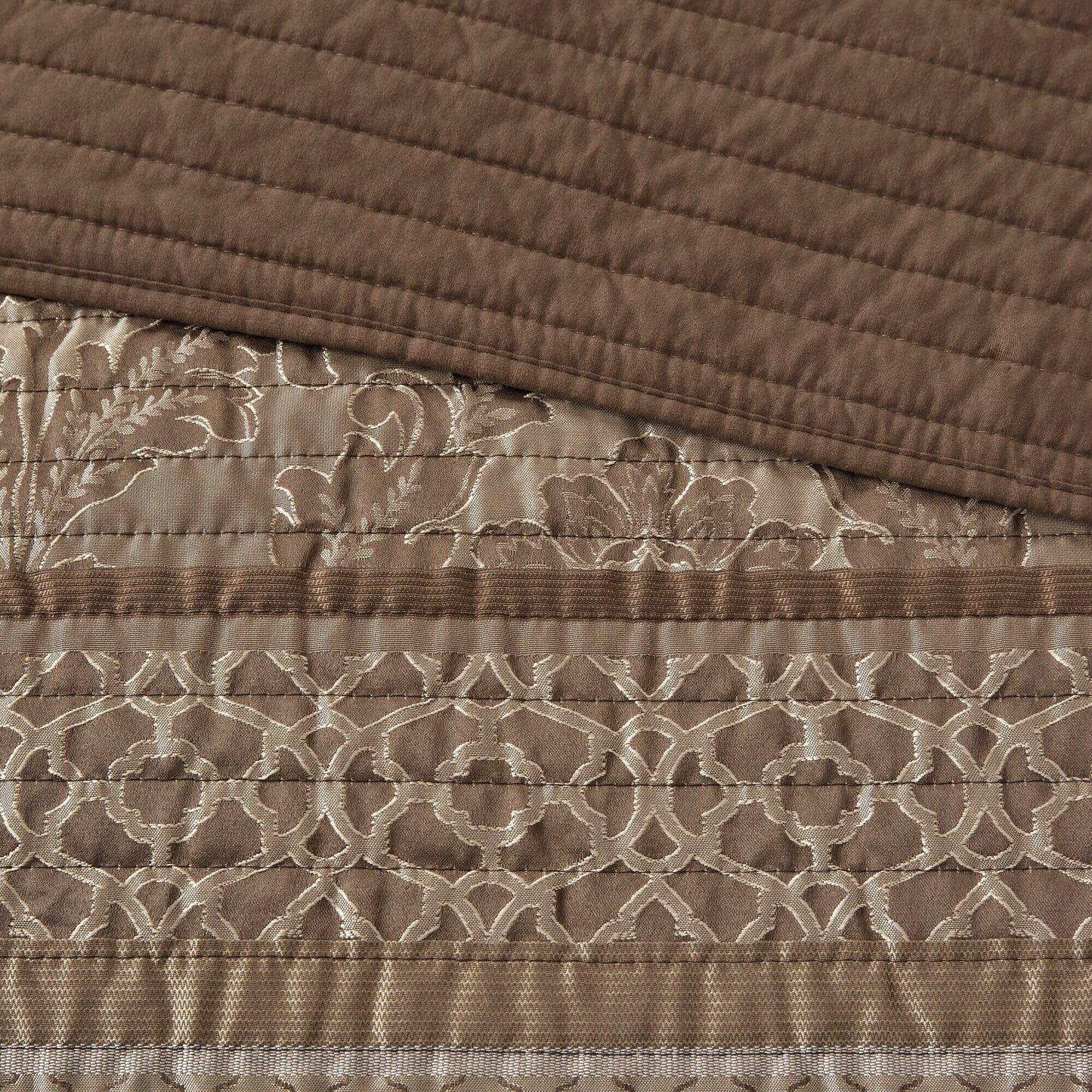 Madison Park Venetian 6 Piece Jacquard Quilt Set with Throw Pillows