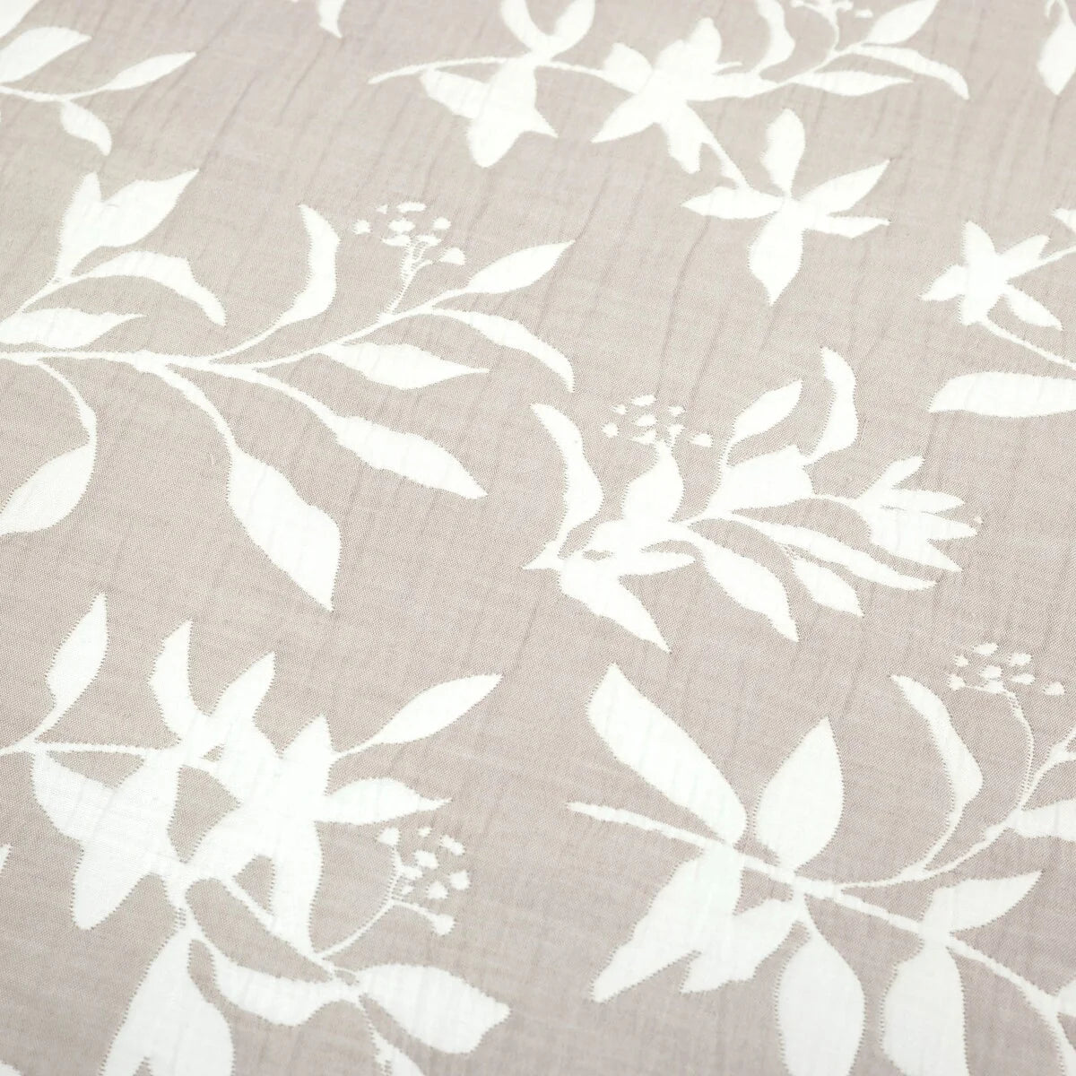 Lush Decor Floral Jacquard Reversible Soft Matelasse Quilt 3-Piece Set