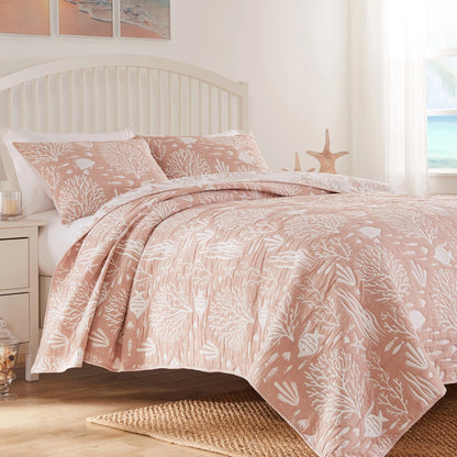 Greenland Home Coastal Paradise Jacquard Woven Reversible Matelassé Coverlet Set