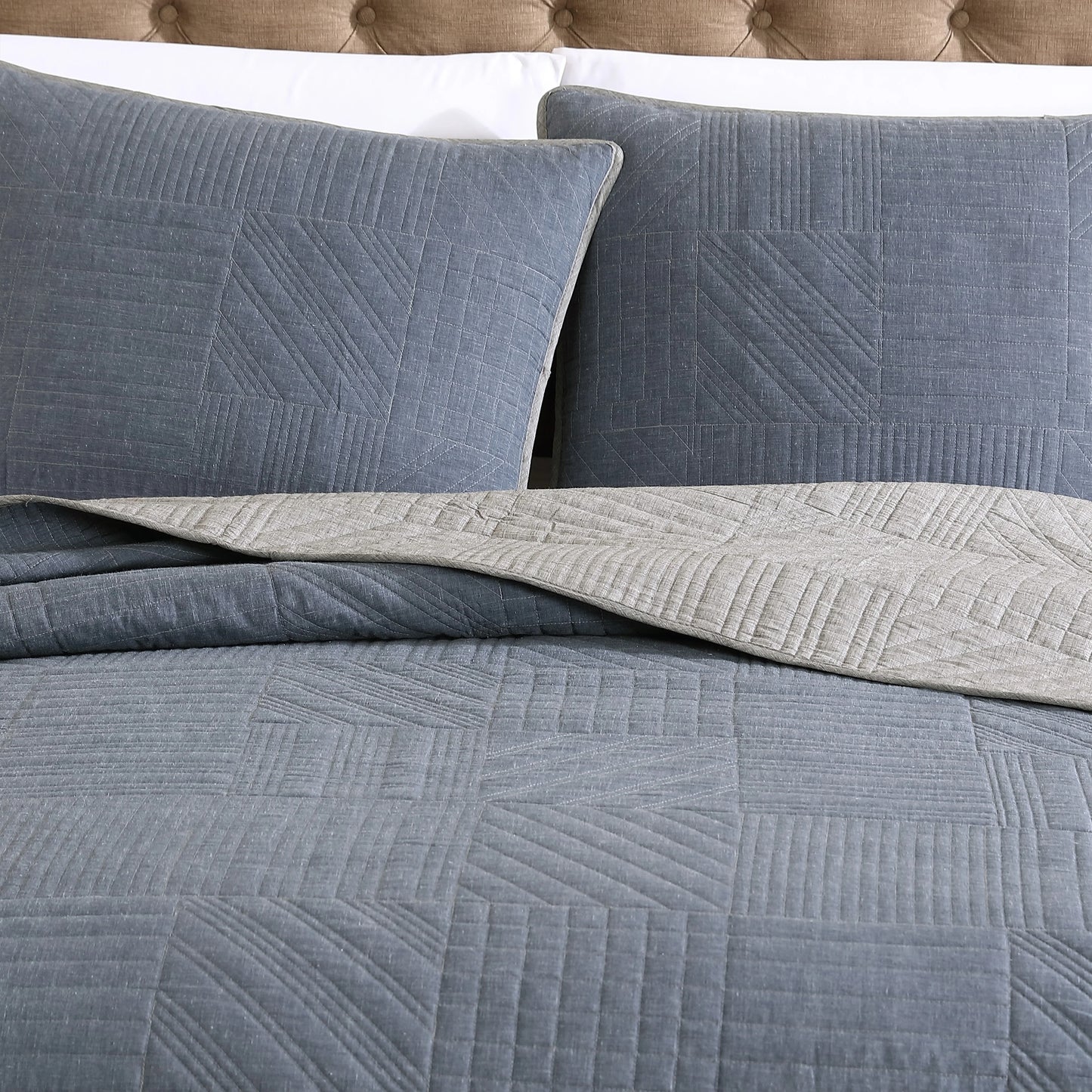 Eddie Bauer Hidden Lake Reversible Quilt Set