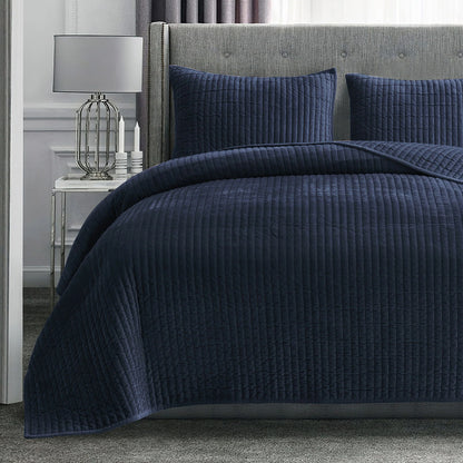 Wonderful Velvet 3 Piece Quilt Set