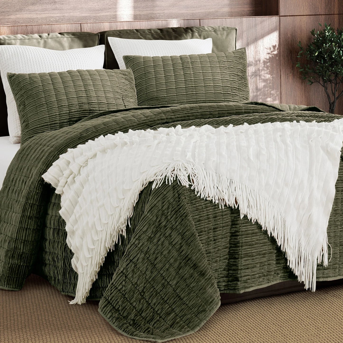 Wonderful Velvet 3 Piece Quilt Set