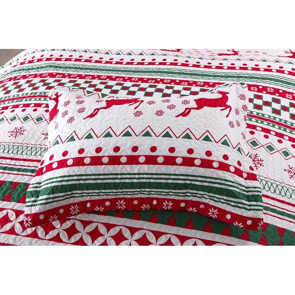 Porch & Den Dutch Christmas Pattern Quilt Set