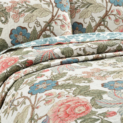The Curated Nomad Chorro 3-piece Quilt Set