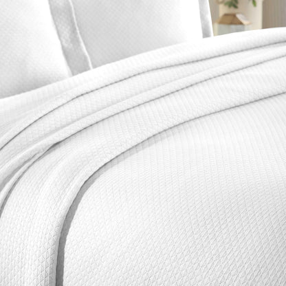 Superior Solitaire Cotton Decorative Bedspread Set