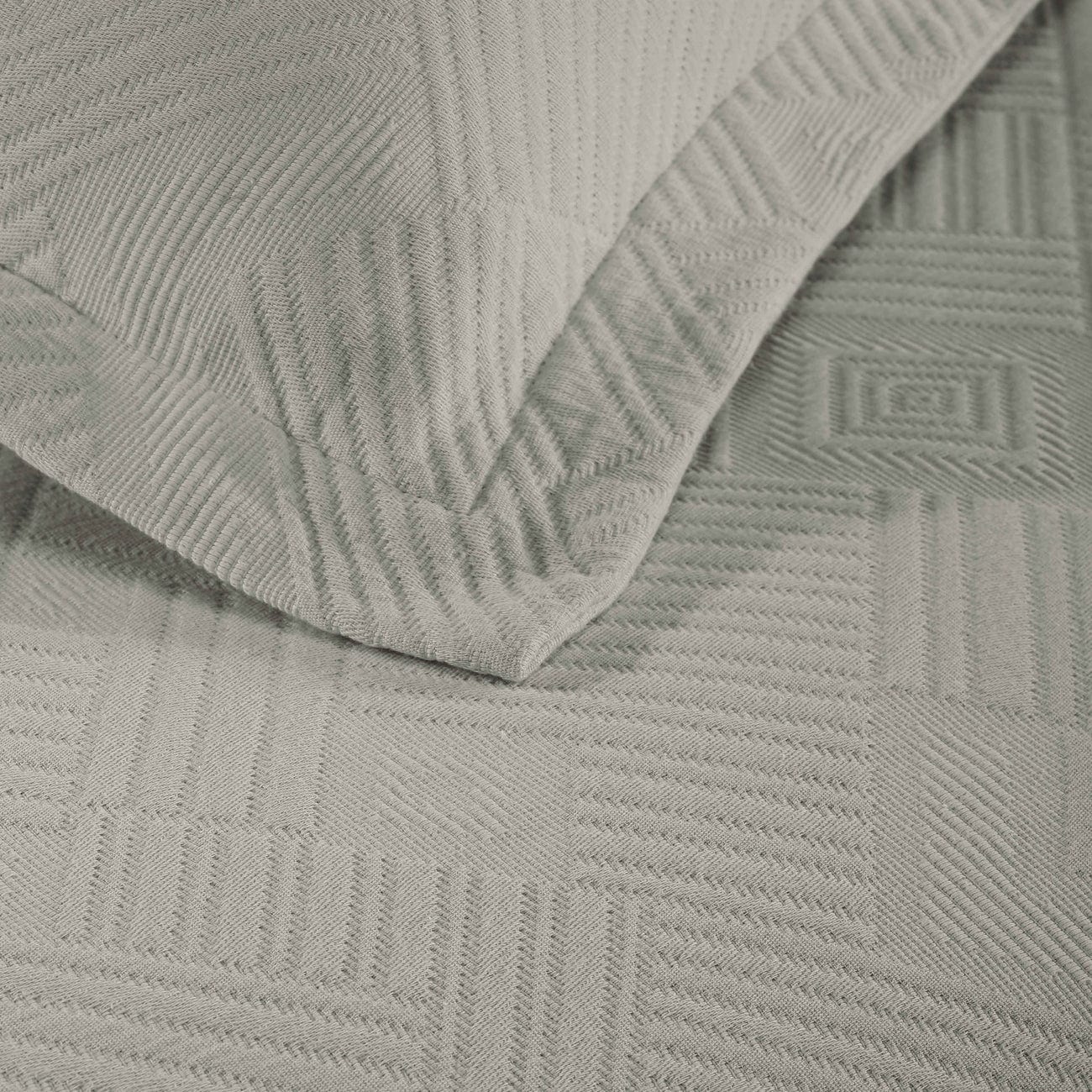 Superior Geometric Fret Cotton Decorative Bedspread Set