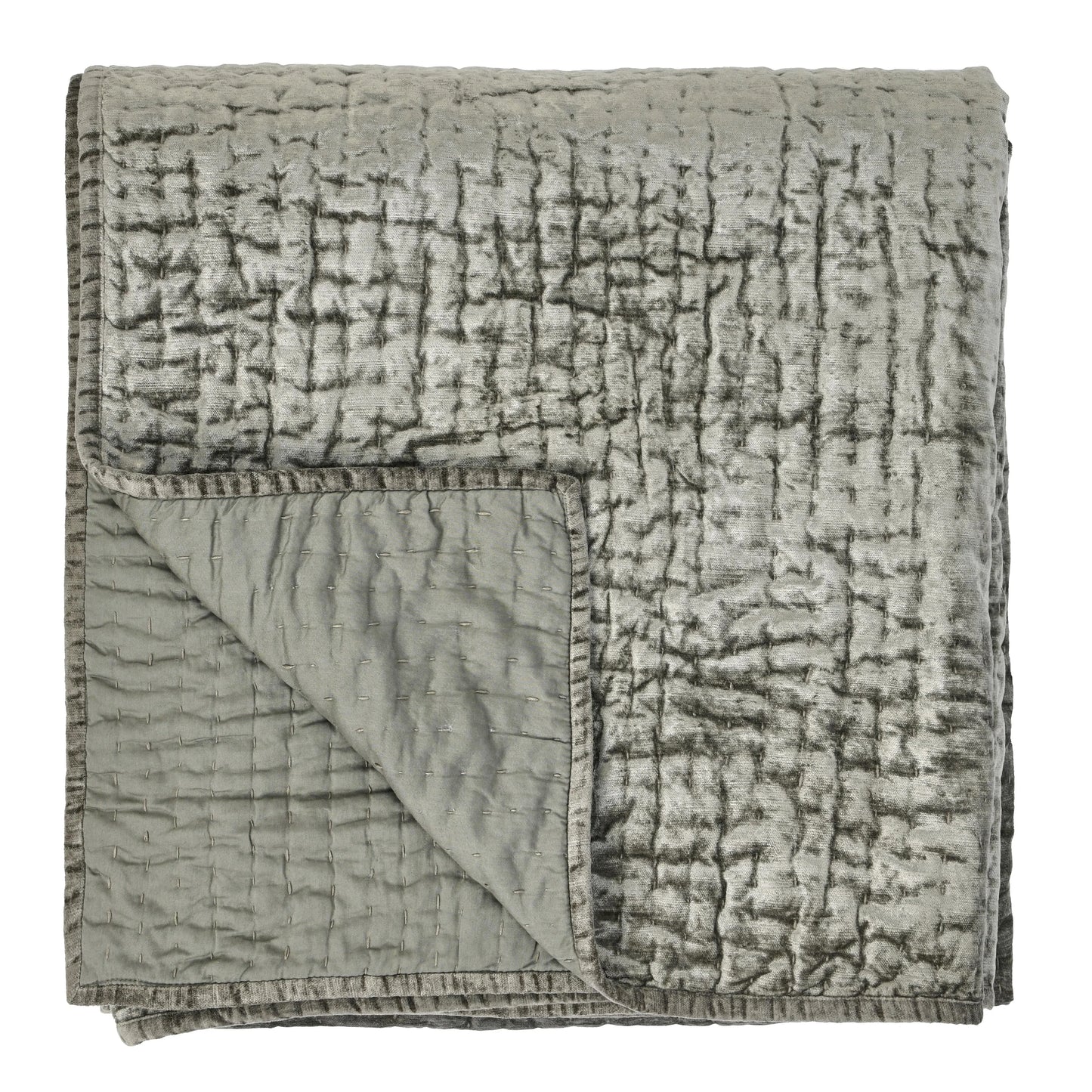 Dimitry 100% Rayon Velvet Quilt by Kosas Home