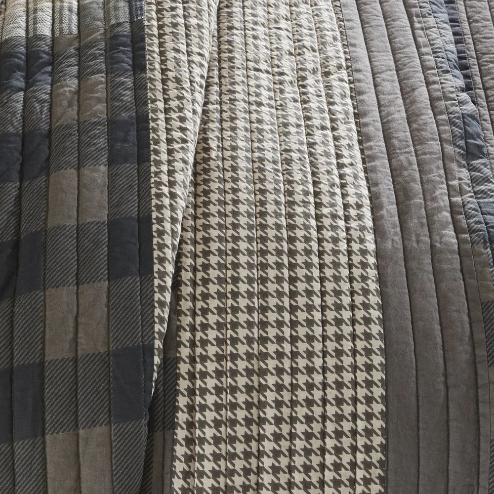 Woolrich Winter Plains 100-percent Cotton Oversized Quilt Mini Set