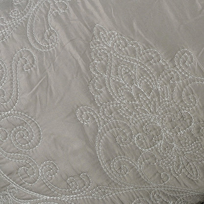 Serenta Damask Oversized 4-piece Bedspread Set