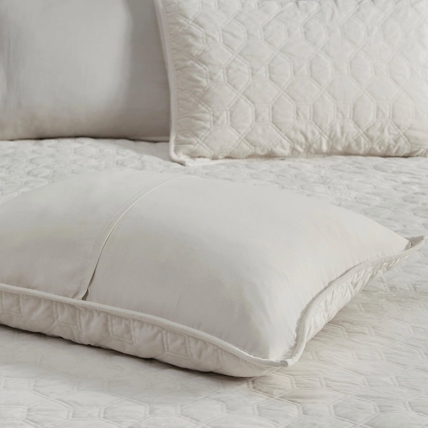 Madison Park Emery 3 Piece Velvet Quilt Set