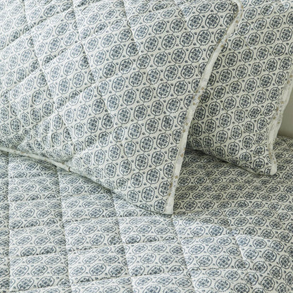 Patina Vie Maison Vintage Floral Printed Quilt Set with Shams